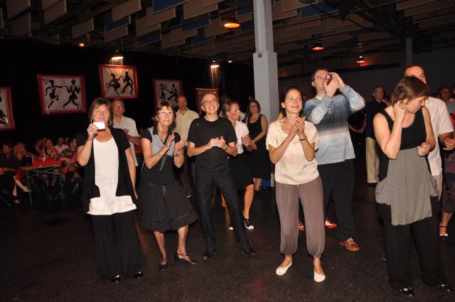 min 2010 11 13 fous swing 103